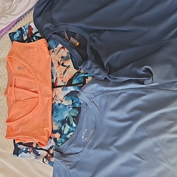 Tek Gear 1X ultra stretch workout leggings. Peach burgundy navy + pale blue. EUC - Picture 8 of 8